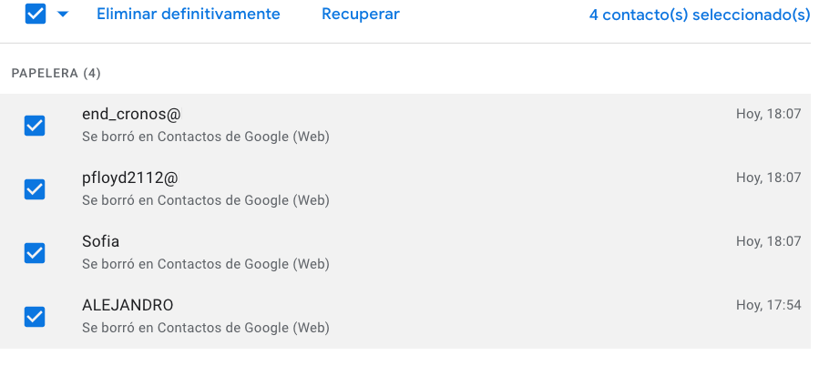 Varios contactos Gmail seleccionados para recuperarlos de la Papelera