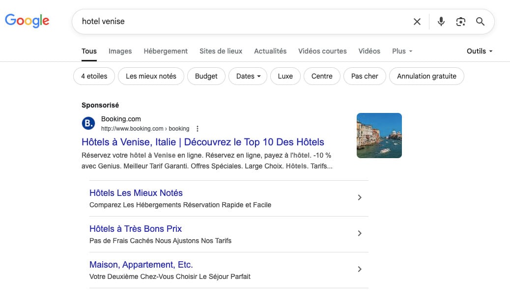 annonce google ads booking.com