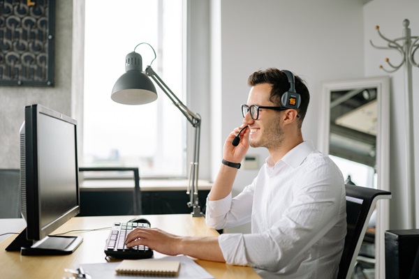 Homeshoring : maximiser la satisfaction client en optimisant son équipe à distance