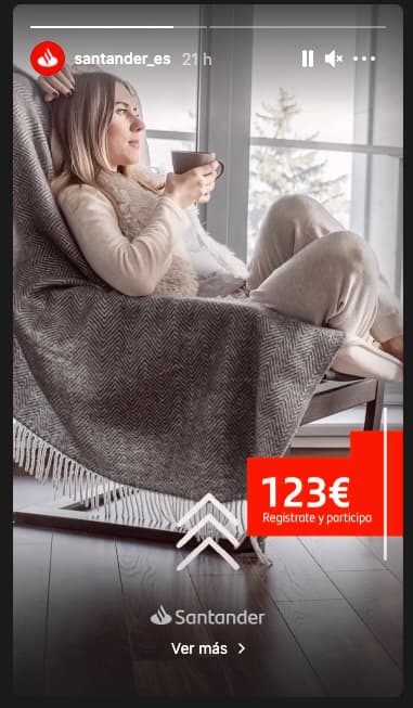 Ideas para tus historias de Instagram: publica promociones o descuentos especiales (ejemplo de Santander)
