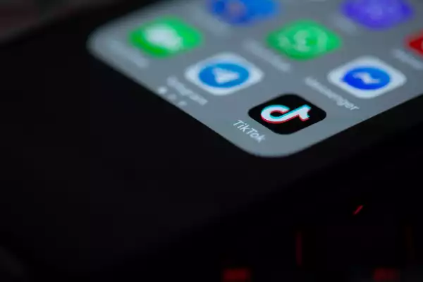 TikTok sur téléphone