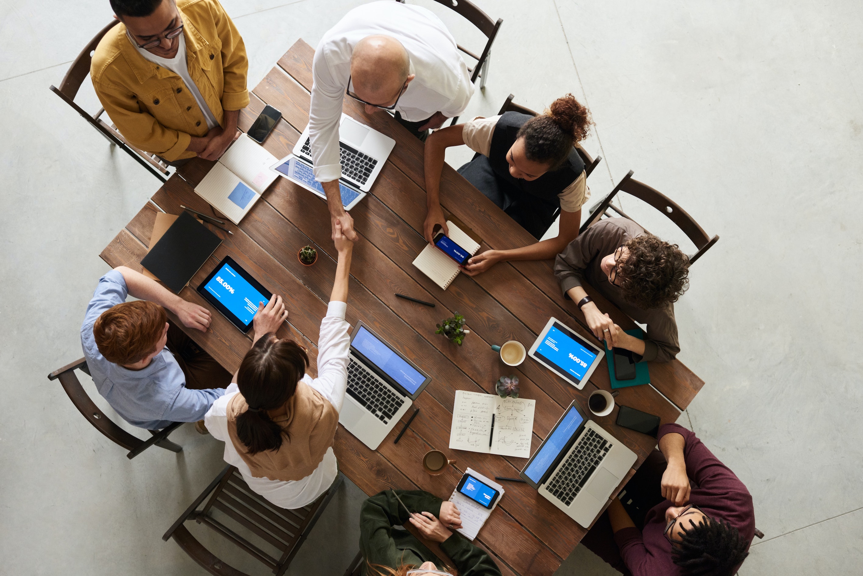 Leadership transformationnel : définition, caractéristiques et conseils