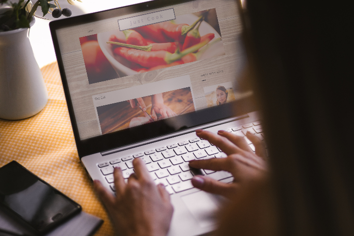 veja como escolher o melhor sistema de gestão de conteúdos para a sua empresa 