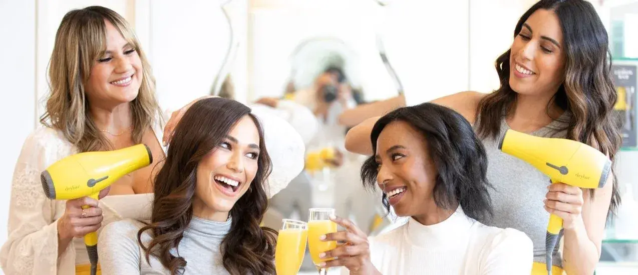 niche marketing example, DryBar